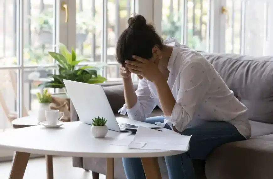 What Are the Risks of Payday Loans for People with Bad Credit