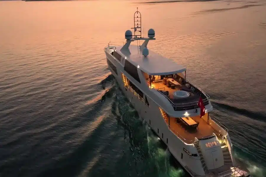 Yacht