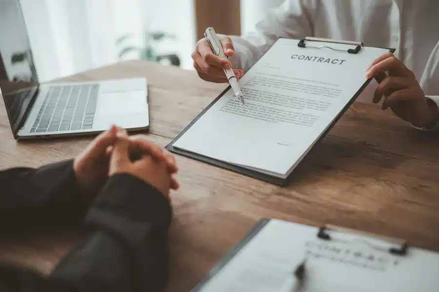 Cooperative Contracts