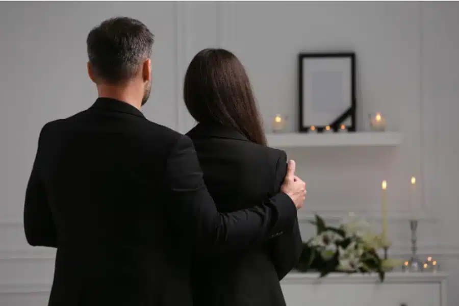 How Families Can Support Each Other After A Loved One’s Cremation 