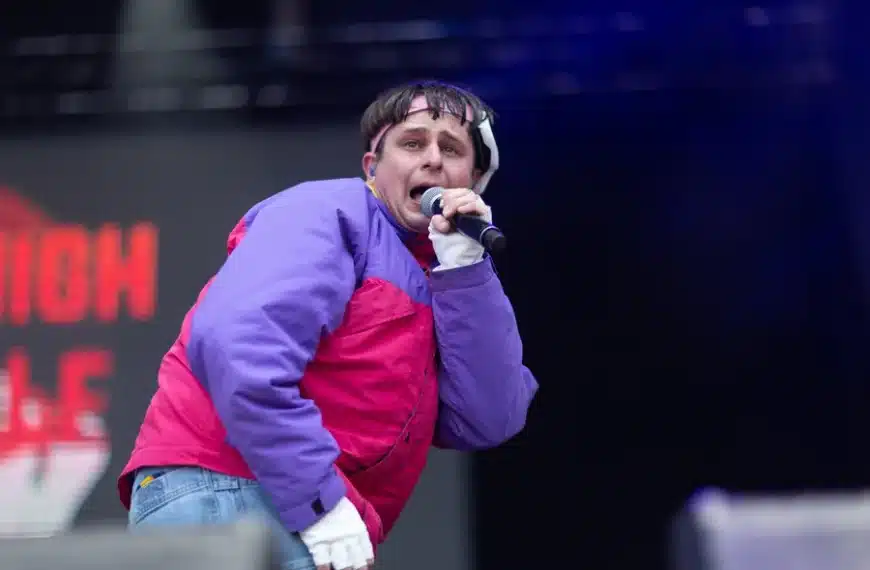 Oliver Tree Height
