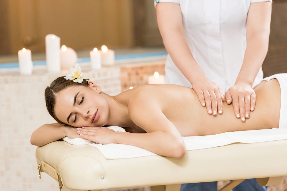 How Custom Massage Experience Destin Enhances Your Vacation Wellness