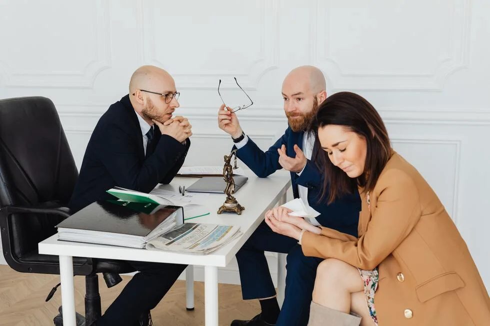 Divorce Mediation vs. Litigation: Which Path Is Right for You?
